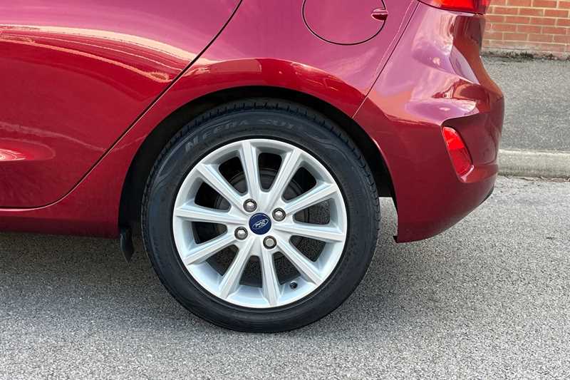 Used Ford Fiesta 2017 for sale - 76112569: Photo 47