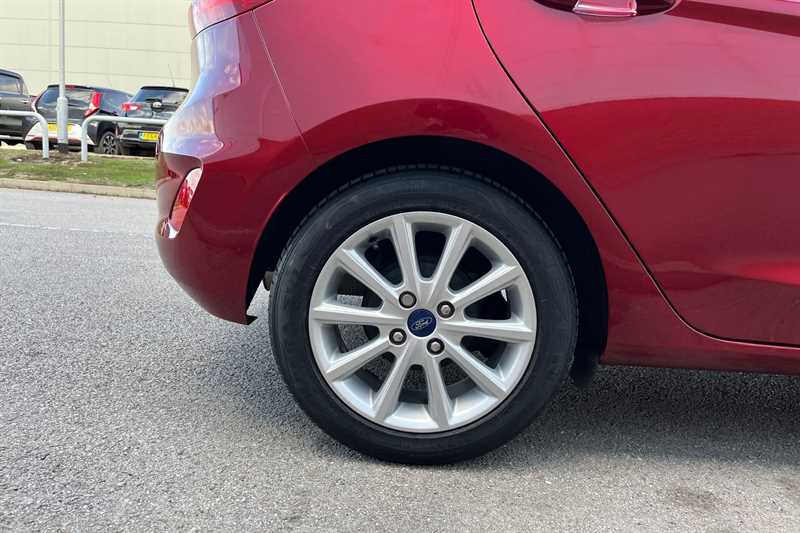 Used Ford Fiesta 2017 for sale - 76112569: Photo 9