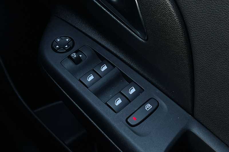 Used Vauxhall Corsa 2023 for sale - 76420573: Photo 16