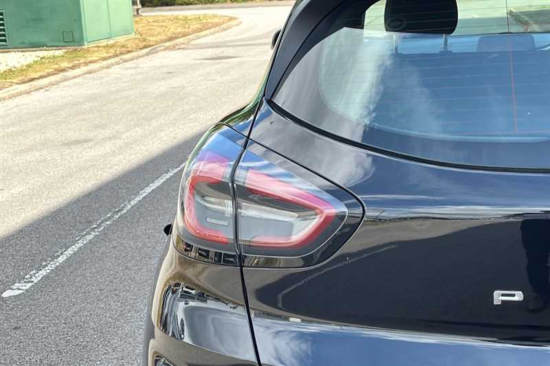 Vehicle 28