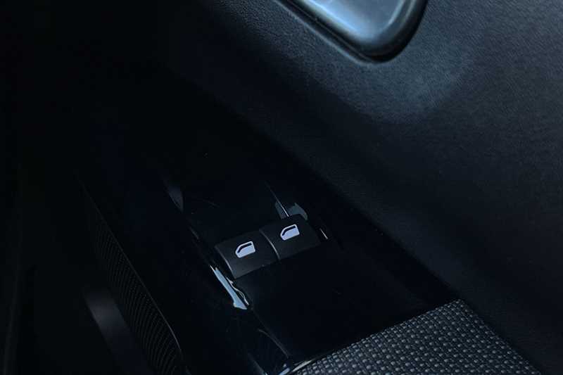 Used Citroen C4 Cactus 2018 for sale - 76459187: Photo 16