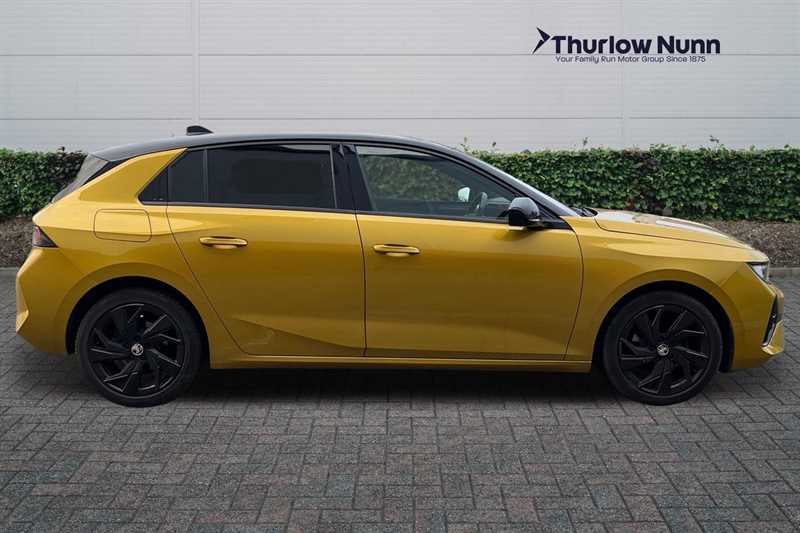 Used Vauxhall Astra 2022 for sale - 76204222: Photo 2