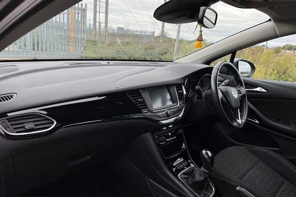 Used Vauxhall Astra 2018 for sale - 76204132: Photo 13