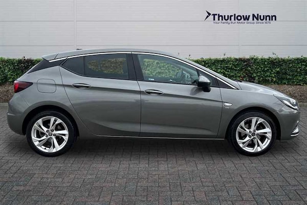 Used Vauxhall Astra 2018 for sale - 76204132: Photo 2