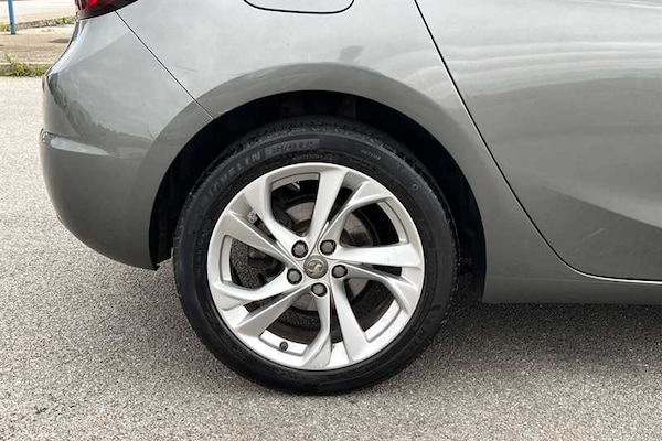 Used Vauxhall Astra 2018 for sale - 76204132: Photo 34
