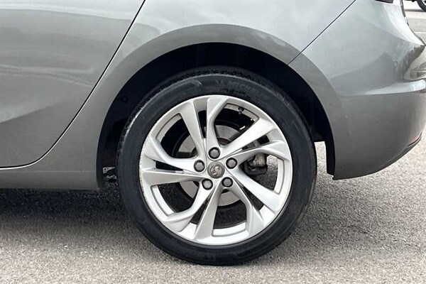 Used Vauxhall Astra 2018 for sale - 76204132: Photo 48