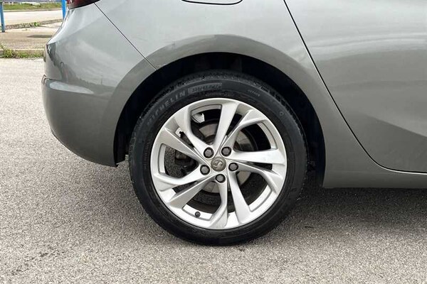 Used Vauxhall Astra 2018 for sale - 76204132: Photo 9