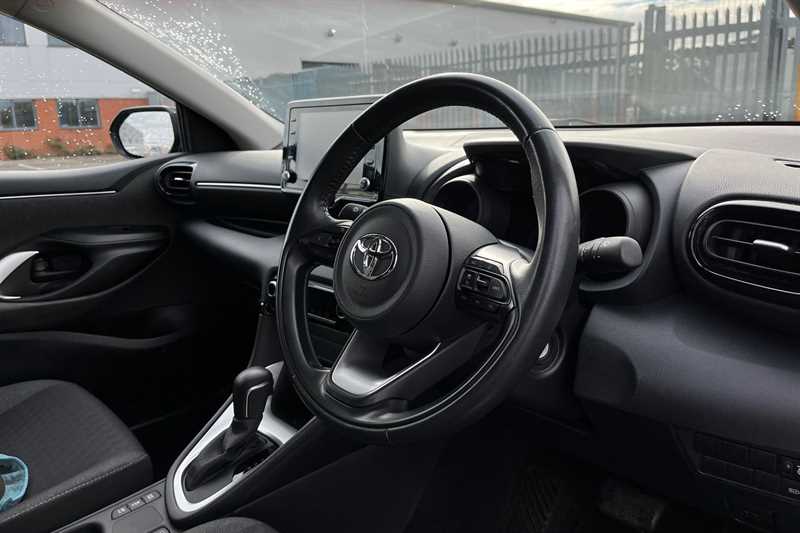 Used Toyota Yaris 2021 for sale - 76338986: Photo 10