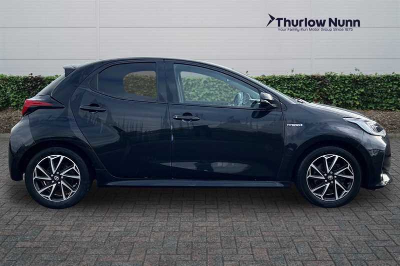 Used Toyota Yaris 2021 for sale - 76338986: Photo 2