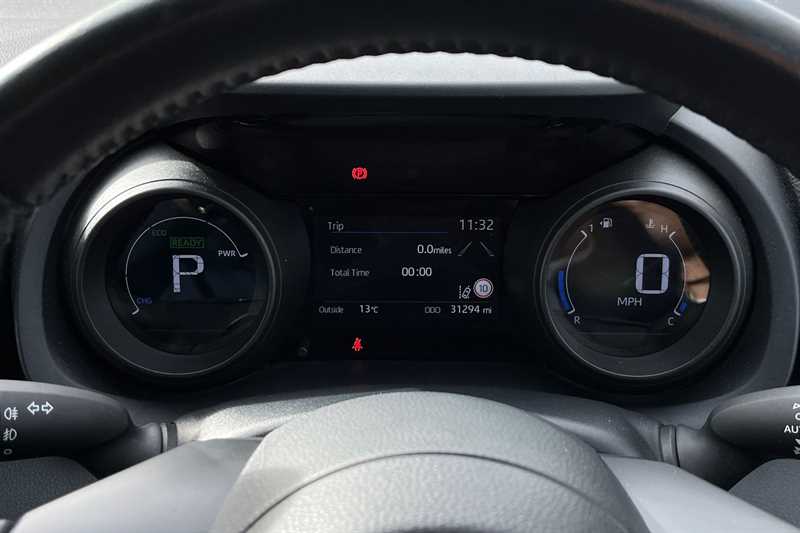 Used Toyota Yaris 2021 for sale - 76338986: Photo 20