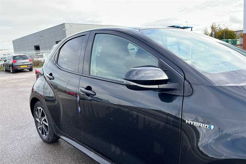 Used Toyota Yaris 2021 for sale - 76338986: Photo 37