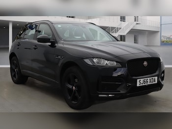 Used Jaguar F-Pace 2016 for sale - 76510816: Photo
