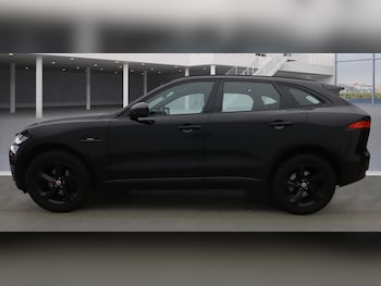 Used Jaguar F-Pace 2016 for sale - 76510816: Photo