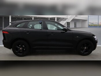 Used Jaguar F-Pace 2016 for sale - 76510816: Photo