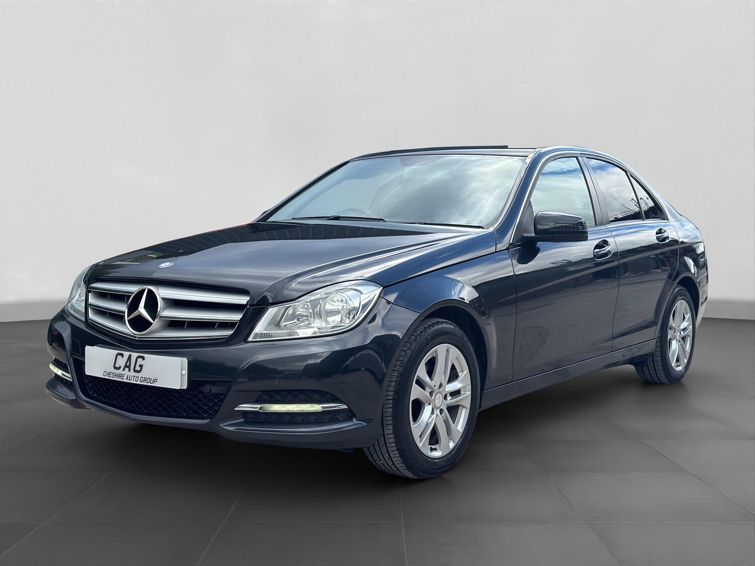 Used Mercedes-Benz C-Class 2012 for sale - 76030627: Photo 8