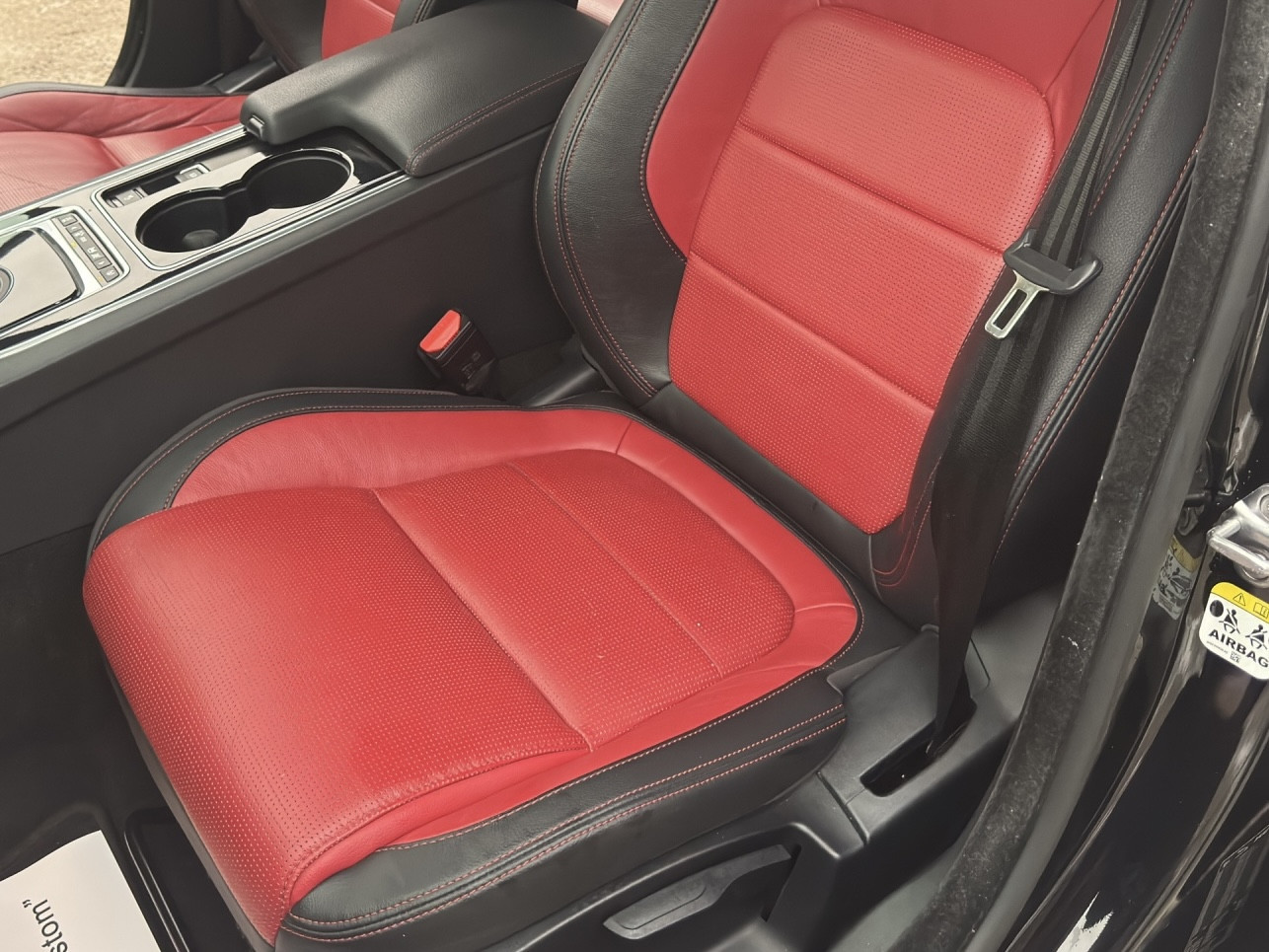 Used Jaguar XE 2017 for sale - 76436394: Photo 19