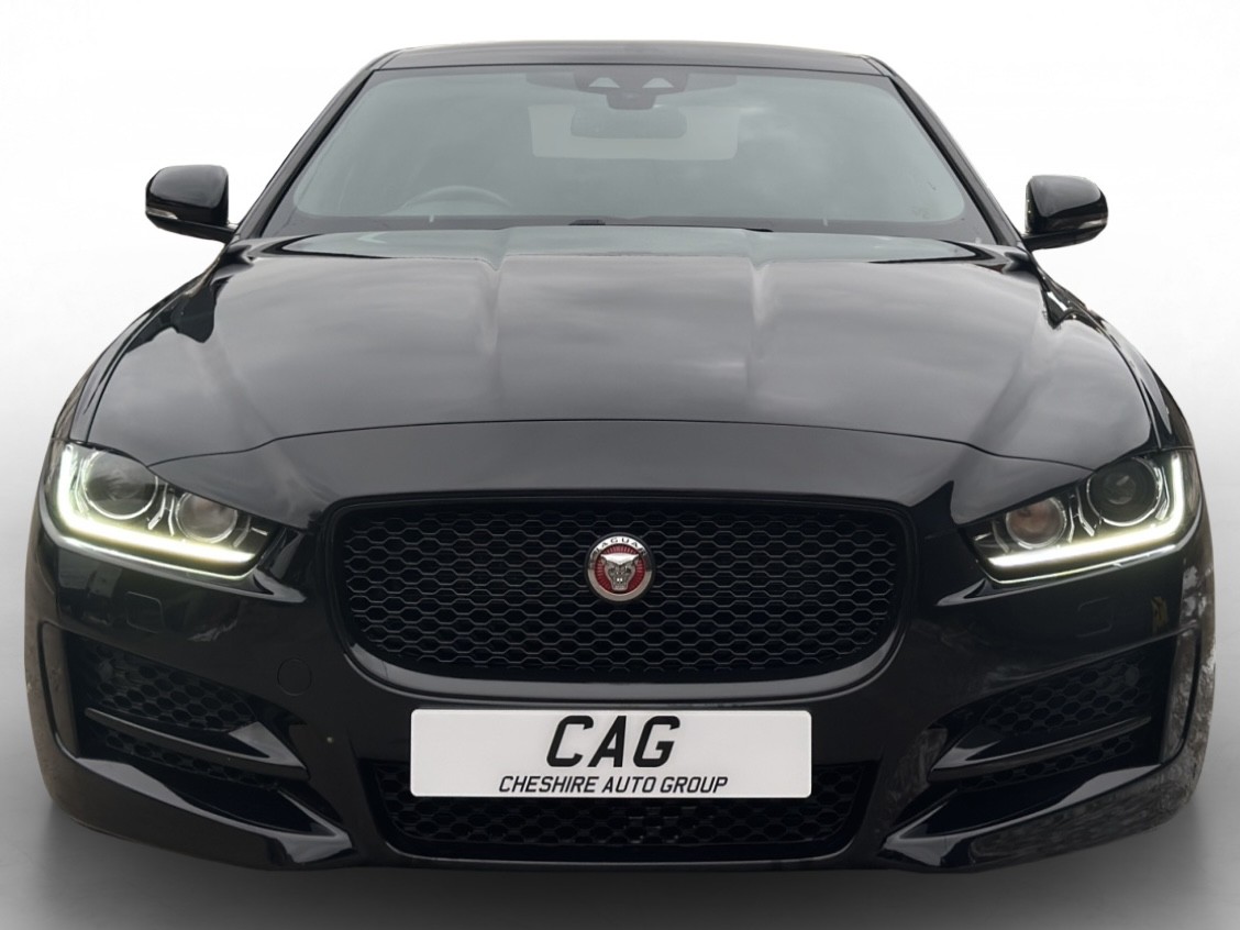 Used Jaguar XE 2017 for sale - 76436394: Photo 2