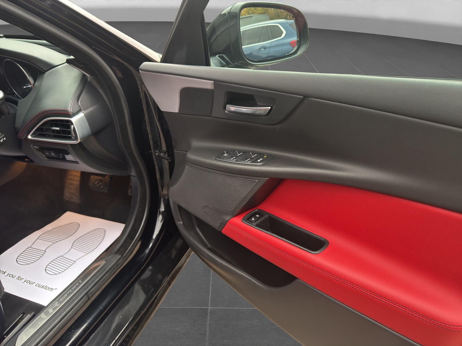 Used Jaguar XE 2017 for sale - 76436394: Photo 21