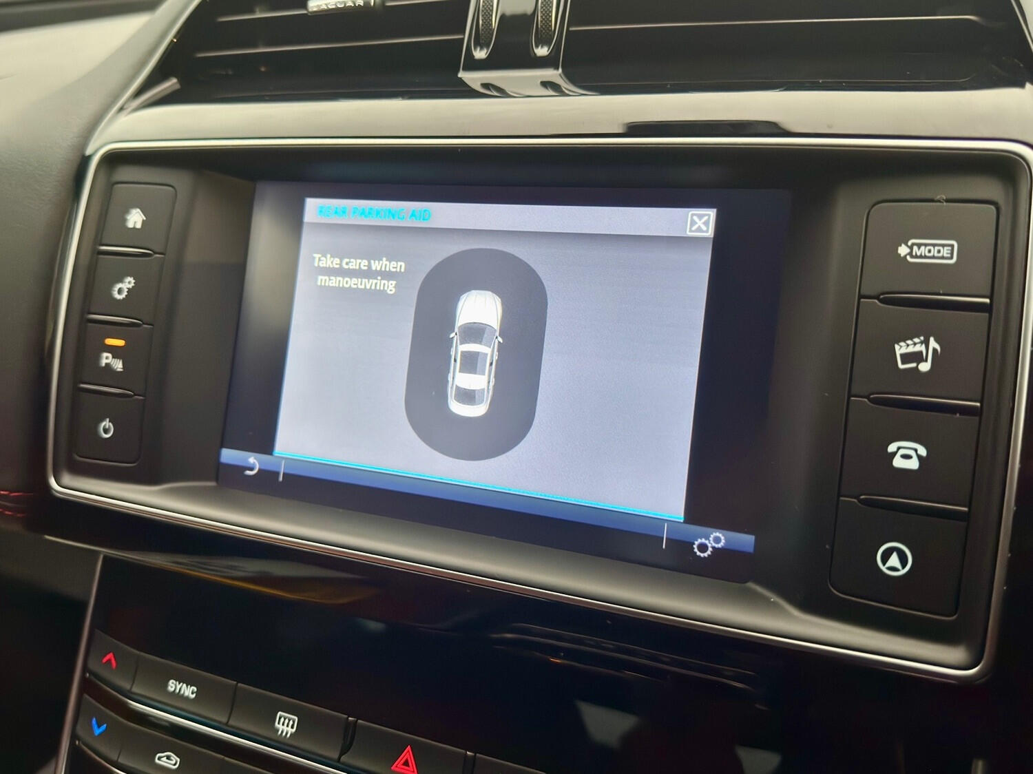 Used Jaguar XE 2017 for sale - 76436394: Photo 31