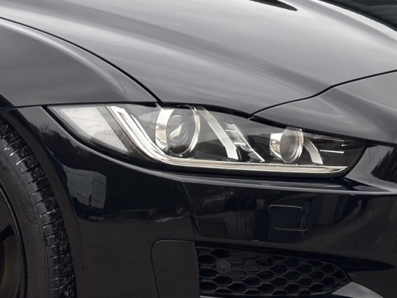 Used Jaguar XE 2017 for sale - 76436394: Photo 32