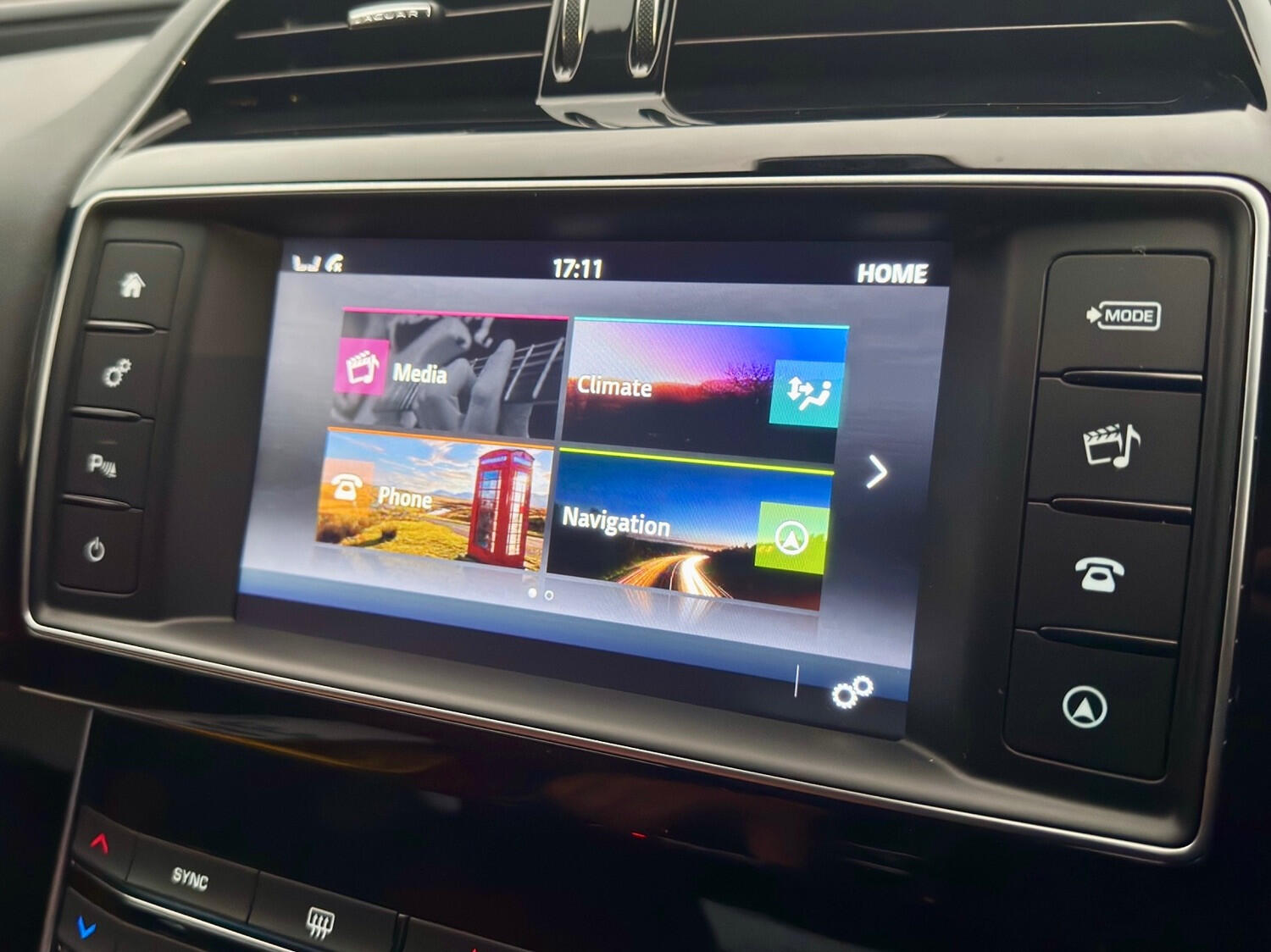 Used Jaguar XE 2017 for sale - 76436394: Photo 50