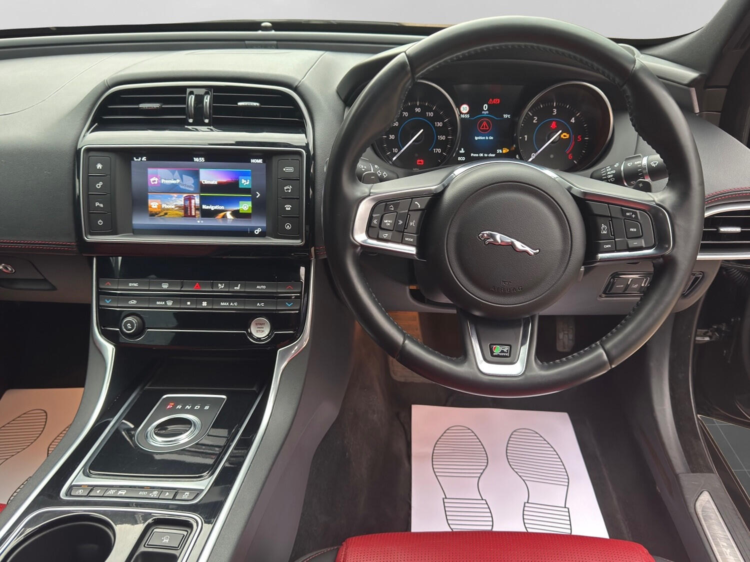 Used Jaguar XE 2017 for sale - 76436394: Photo 6