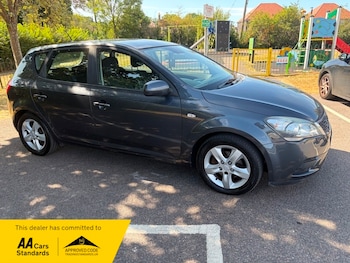 Used Kia Ceed 2010 for sale - 79266266: Photo