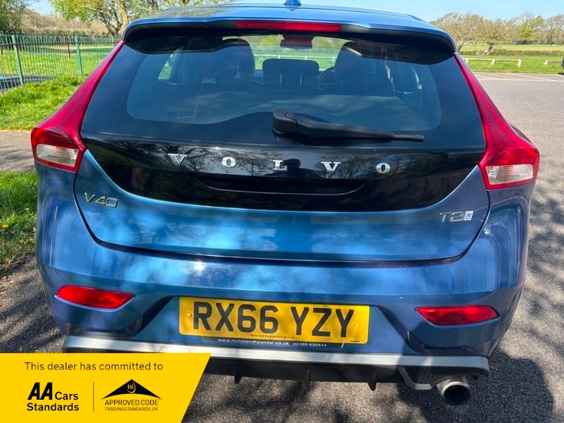 Used Volvo V40 2016 for sale - 78168135: Photo 5