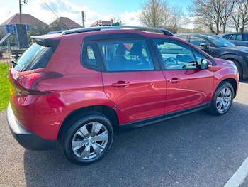 Used Peugeot 2008 2016 for sale - 77891453: Photo