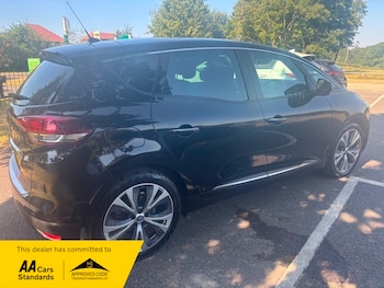 Used Renault Scenic 2016 for sale - 79155986: Photo