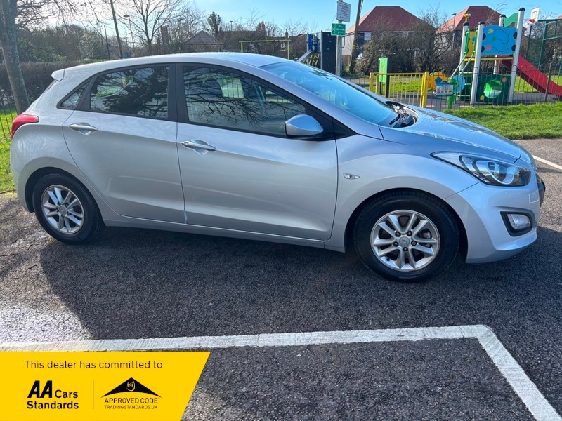 Used Hyundai i30 2014 for sale - 77704175: Photo 3