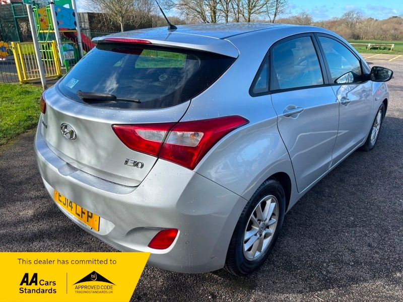 Used Hyundai i30 2014 for sale - 77704175: Photo 5