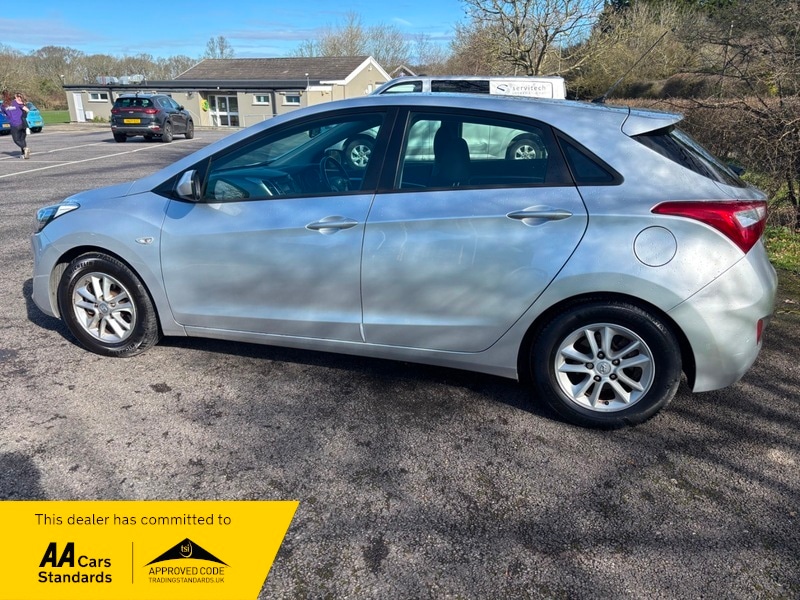 Used Hyundai i30 2014 for sale - 77704175: Photo 8