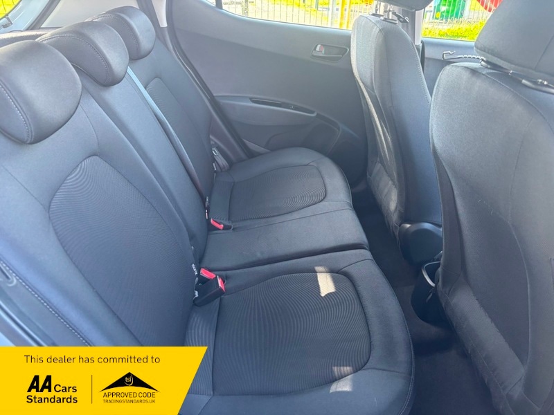 Used Hyundai i10 2019 for sale - 77236952: Photo 11
