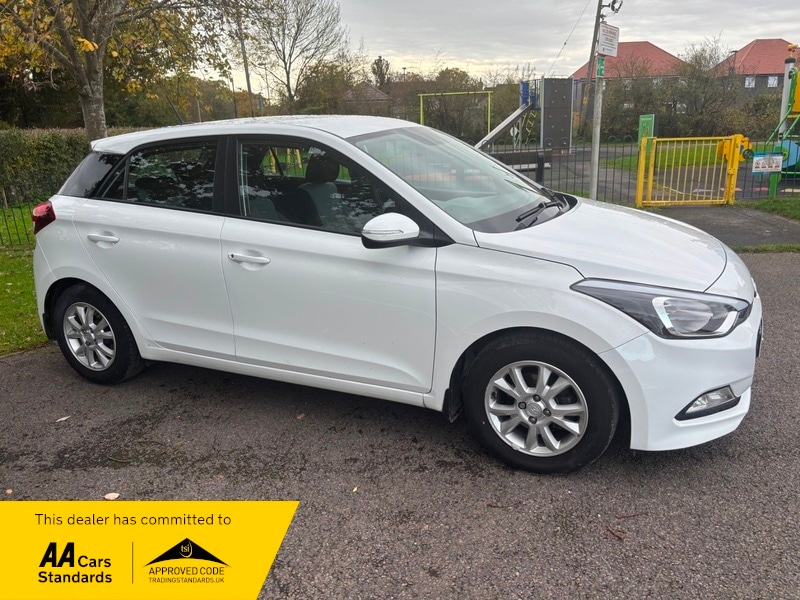 Used Hyundai i20 2016 for sale - 76482670: Photo 3