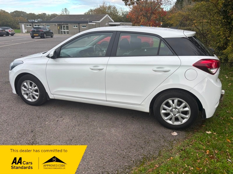 Used Hyundai i20 2016 for sale - 76482670: Photo 8