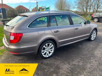 Used Skoda Superb 2013 for sale - 77704170: Photo