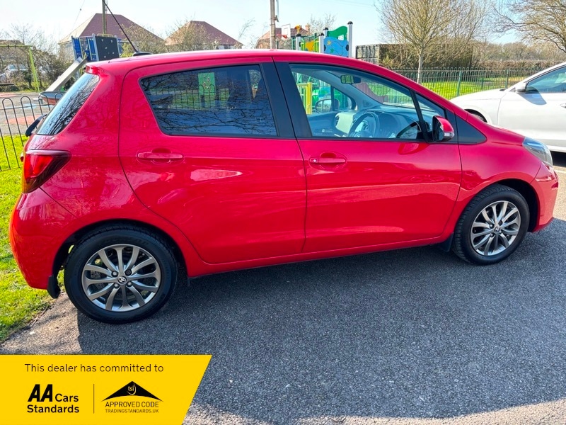 Used Toyota Yaris 2017 for sale - 77968109: Photo 4