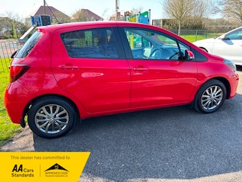 Used Toyota Yaris 2017 for sale - 77968109: Photo