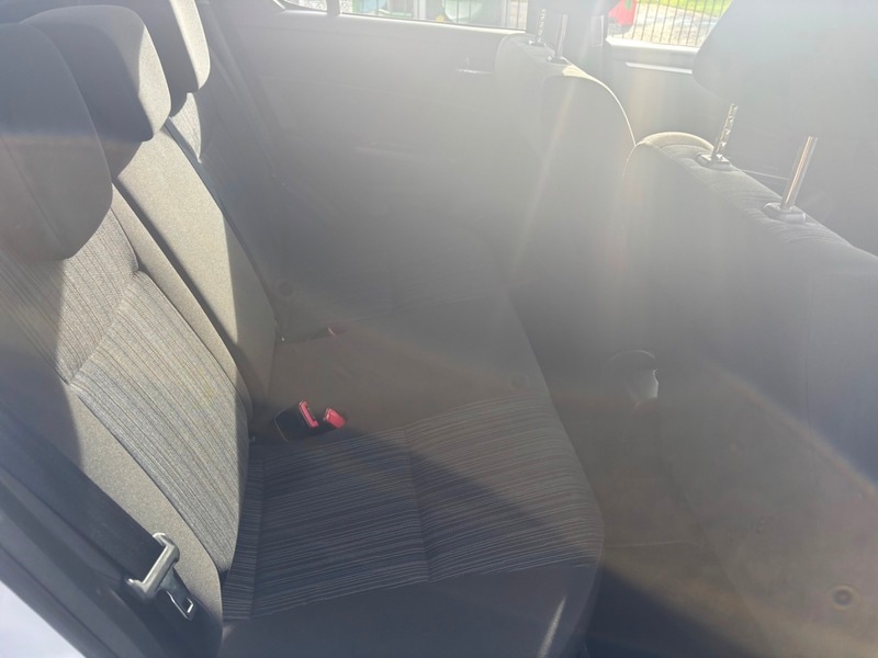 Used Suzuki Swift 2015 for sale - 76133073: Photo 13
