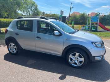 Used Dacia Sandero 2014 for sale - 74708399: Photo
