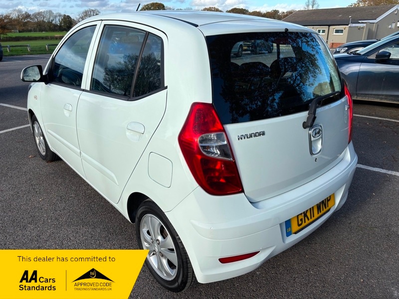 Used Hyundai i10 2011 for sale - 76570773: Photo 7