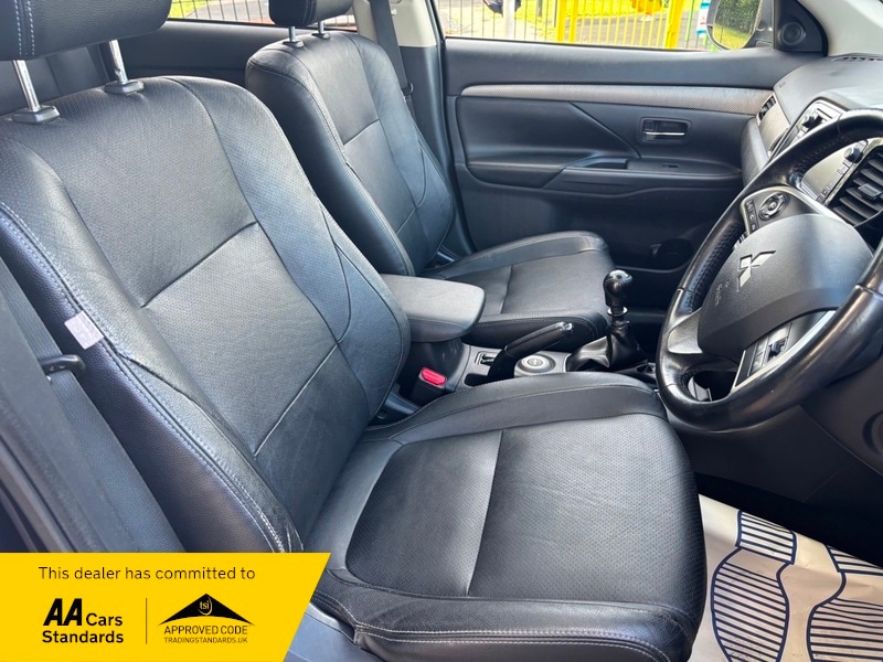 Used Mitsubishi Outlander 2015 for sale - 76699048: Photo 11