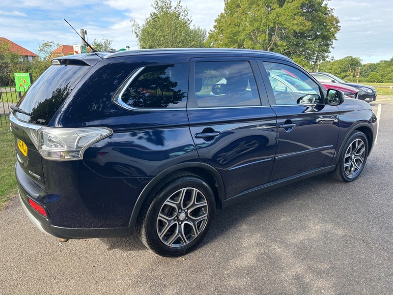 Used Mitsubishi Outlander 2015 for sale - 76699048: Photo 3