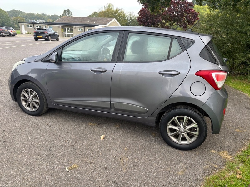 Used Hyundai i10 2015 for sale - 76148428: Photo 7