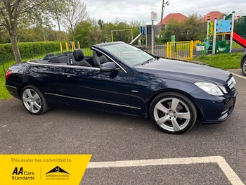 Used Mercedes-Benz E Class 2012 for sale - 78257525: Photo