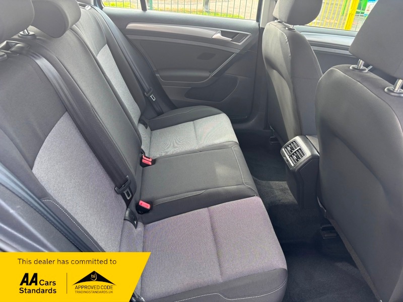 Used Volkswagen Golf 2014 for sale - 77990305: Photo 14