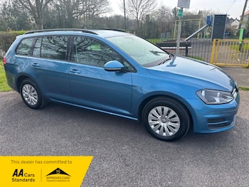Used Volkswagen Golf 2014 for sale - 77990305: Photo