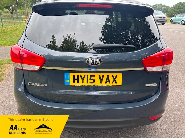 Used Kia Carens 2015 for sale - 75360024: Photo 6