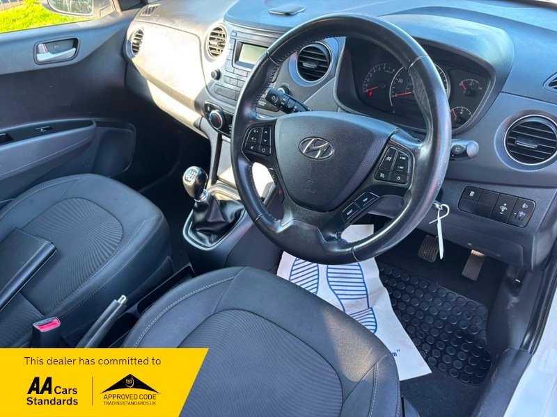 Used Hyundai i10 2017 for sale - 76224166: Photo 14